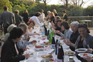 Italienisch in Italien lernen und abends gemeinsam grillen, kochen und essen - italienische Lebensart in der Residenz Villa Casa Marina!